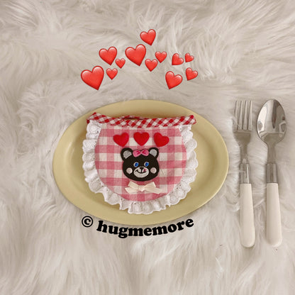 HUG ME MORE - GOMI BIB