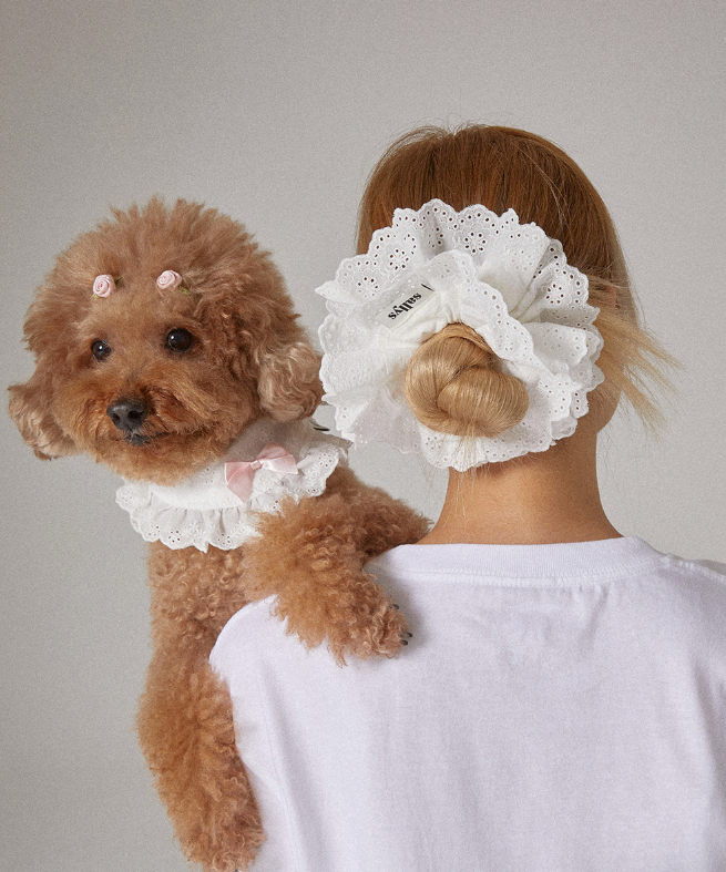 THESALLYSLAW - FLARE LACE SCRUNCHIES