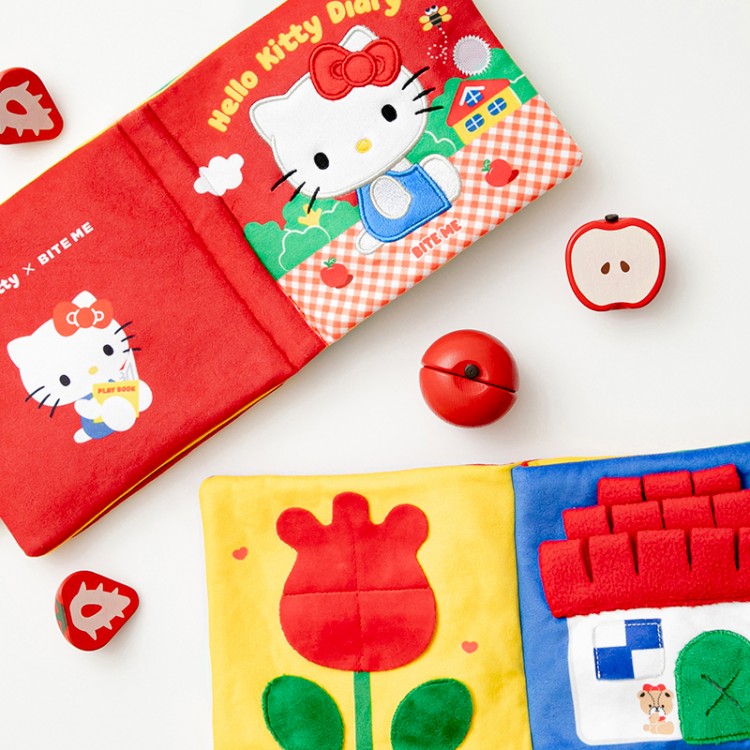 ✦ 現貨 ✦ BITE ME - Hello Kitty Nosework Playbook