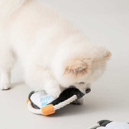 BITE ME - HUG ME ROPE TUG TOY - PENGUIN 